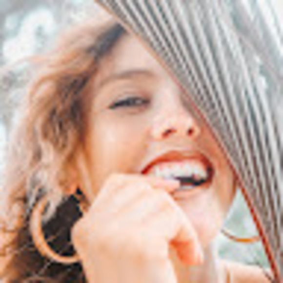 Meet your Posher, Carrie - Picture 1 of 1